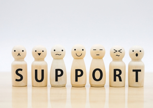 「SUPPORT」の文字が書かれた画像
